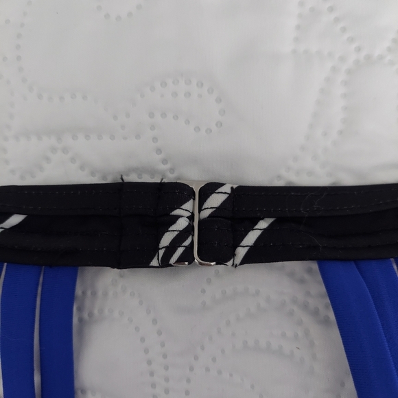 Mazu Swimwear High-Neck Tankini Top - Picture 5 of 10